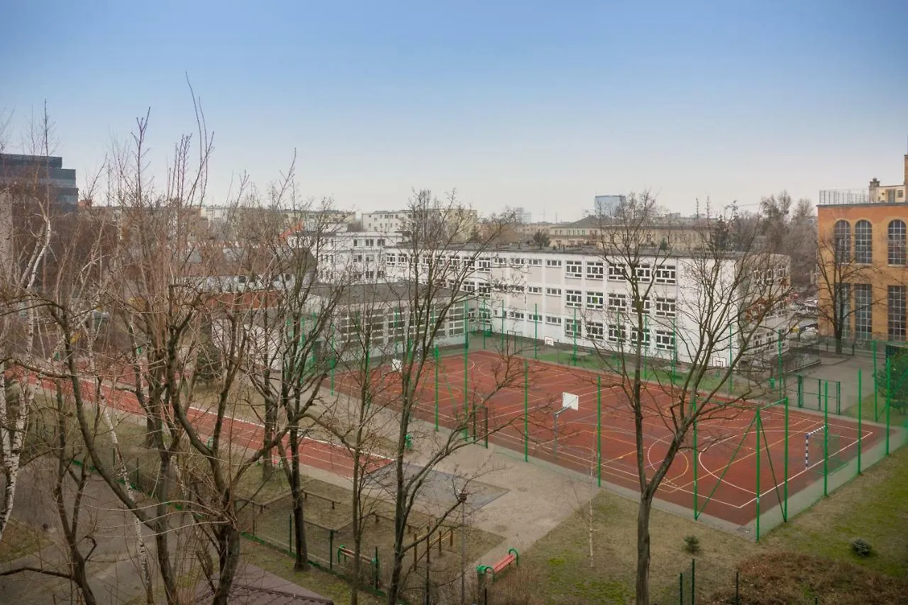 Animal House - StayinWrocław 0*,
